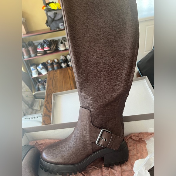 Franco Sarto Julie lug sole brown boot BNWT size 8 - Picture 2 of 4